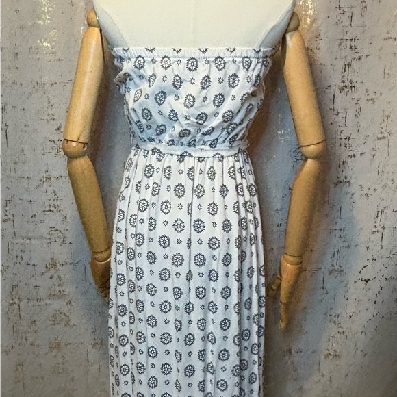 Print Strapless Dress - Picture 4 of 6